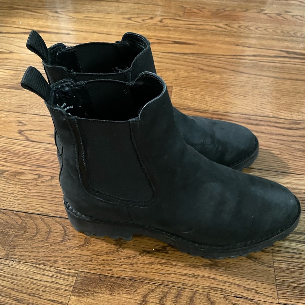 Thursday boots size 7!